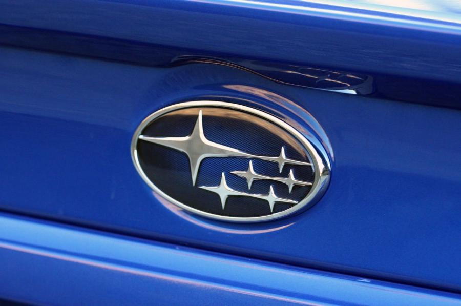  Subaru WRX 2015 года  (фото 21 из 115)